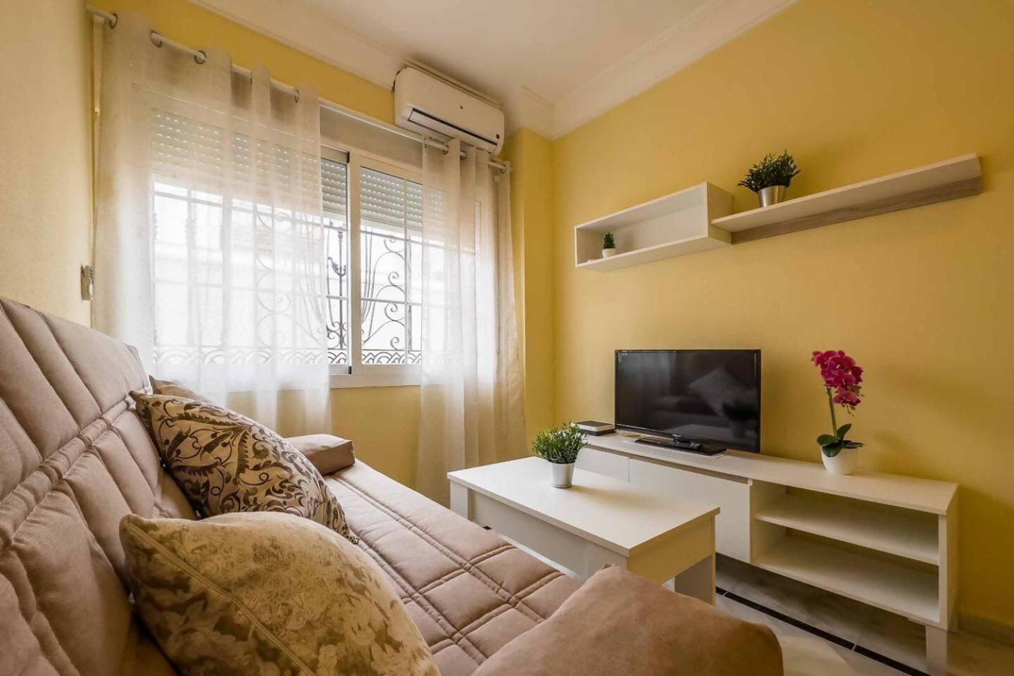 Cyv Centrally Located 1 Bed 1 Bath Near The Beach フエンヒロラ エクステリア 写真