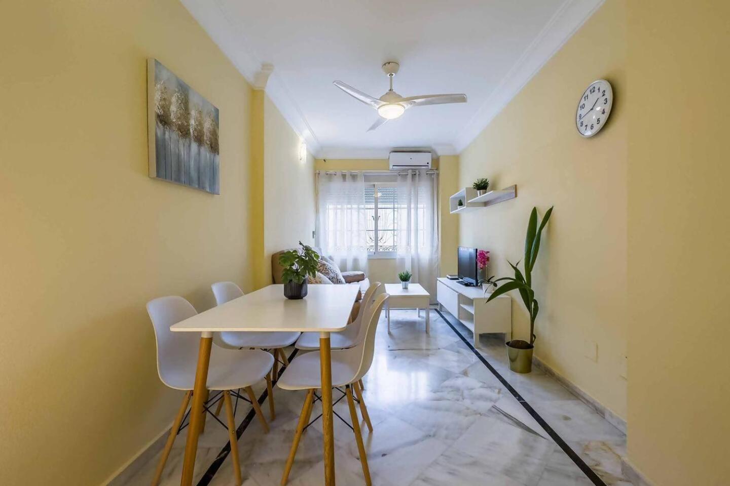 Cyv Centrally Located 1 Bed 1 Bath Near The Beach フエンヒロラ エクステリア 写真